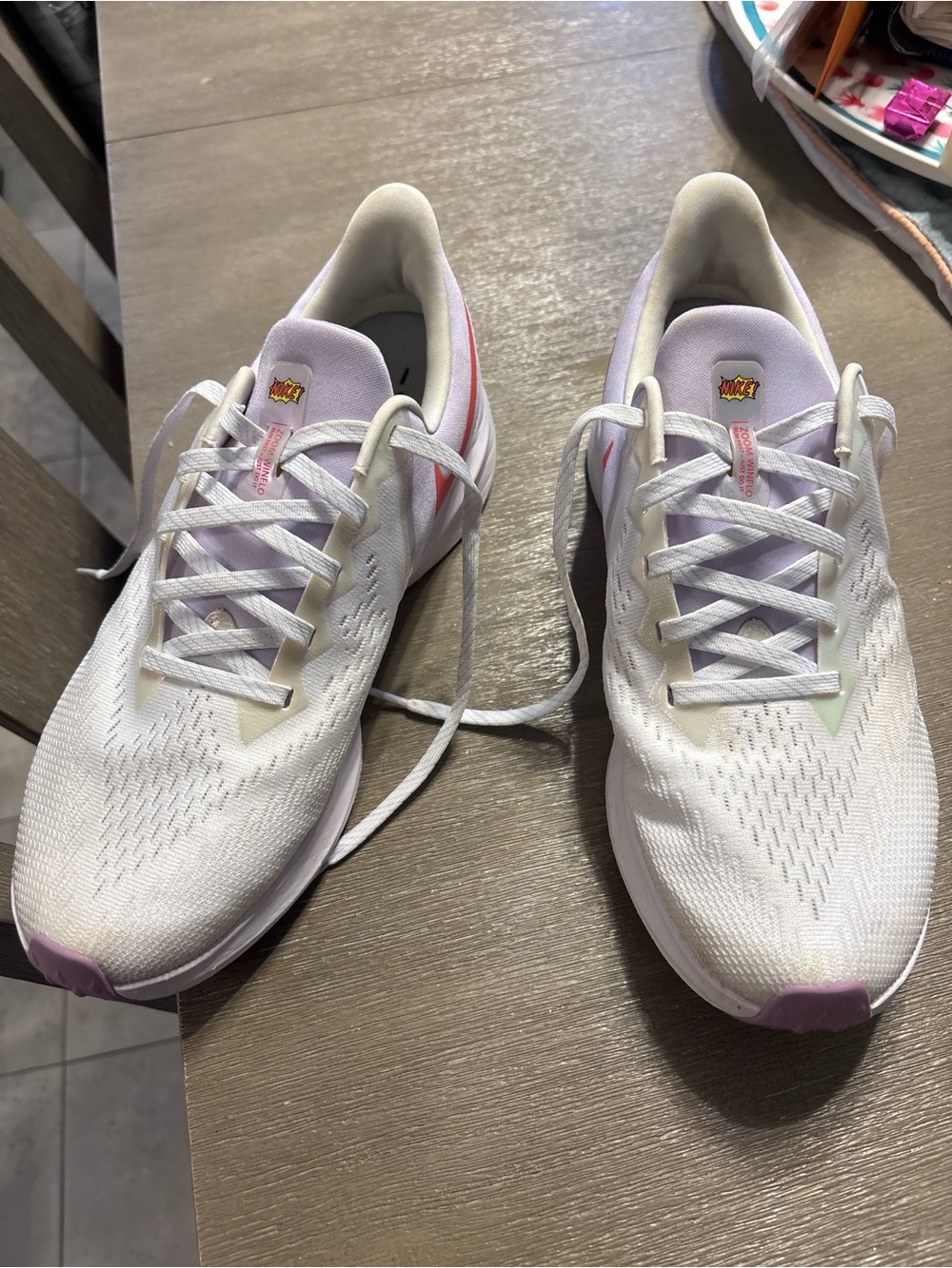 Women's White Nike Pegasus Running Shoes with coral swish . Excellent.